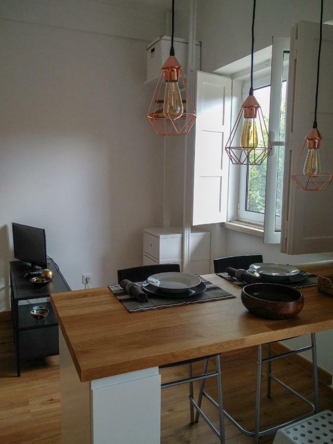 Casa Da Tia Adozinda Apartment Lisboa Ngoại thất bức ảnh